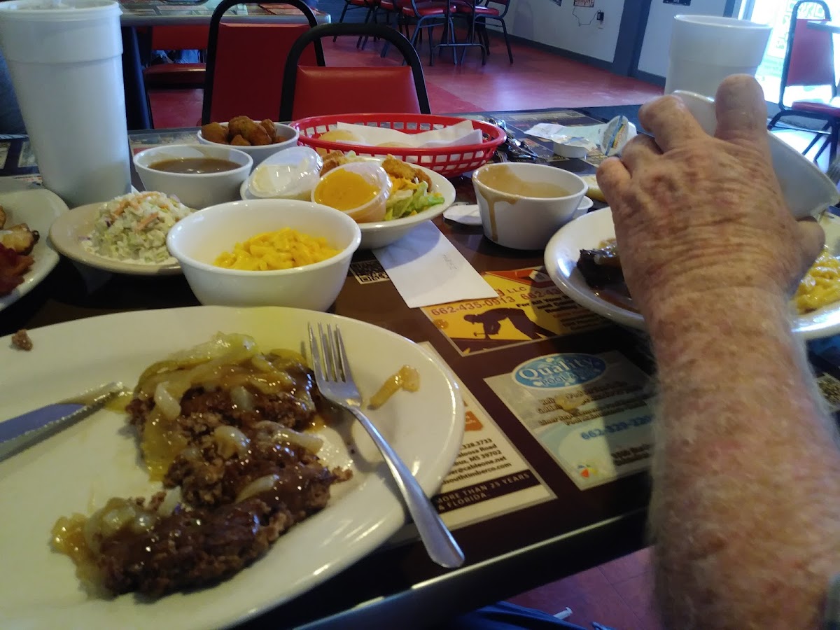 Doug & Hazel's Drive In-9